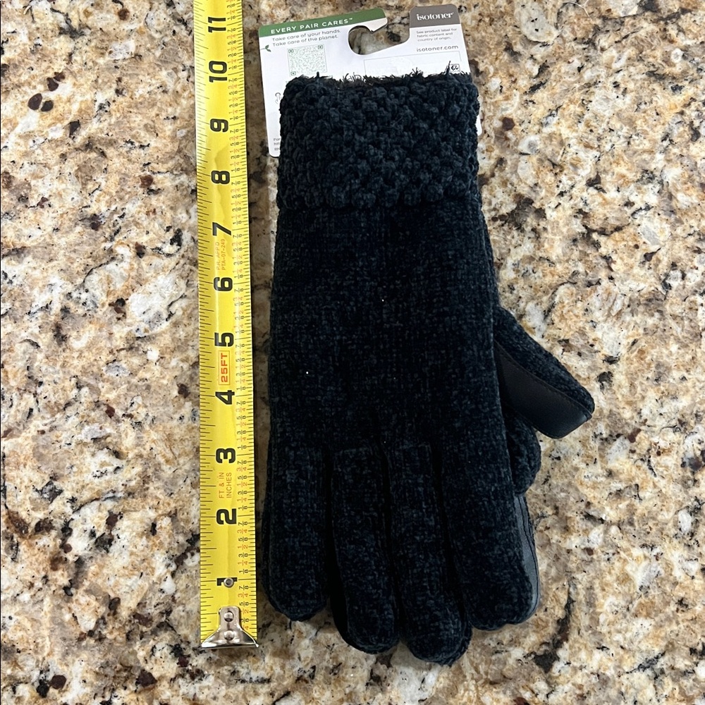 New - Isotoner Signature Women's Chenille Cable-Knit Gloves in Black - Picture 7 of 7